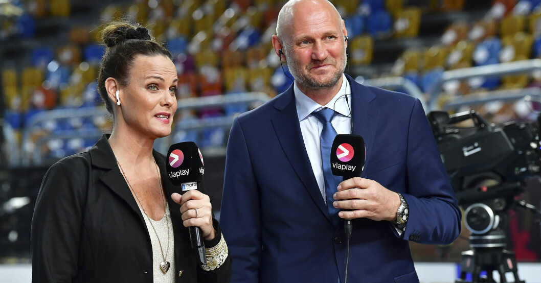Suzanne Sjögren och experten Ola Lindgren under Nents sändning i Cairo stadium under handbolls-VM i Egypten. Suzanne Sjögren och Ola Lindgren
