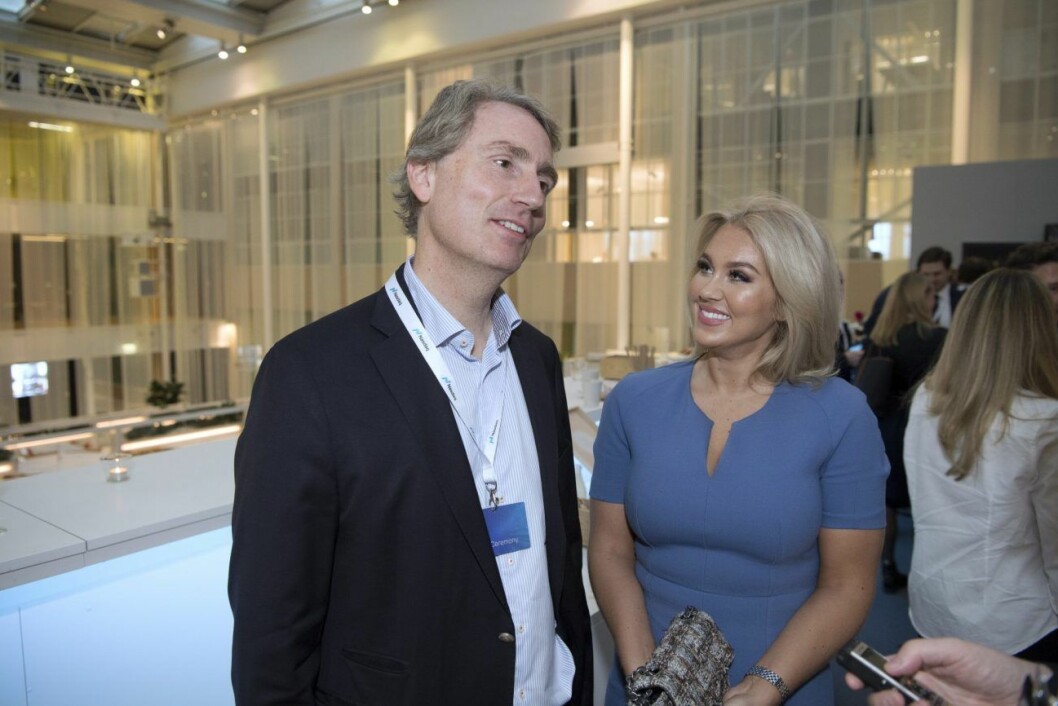 Isabella Löwengrip var på plats när hennes pojkvän fastighets-miljardären Erik Selins och kompanjonen Jacob Karlssons bostadsbolag K-Fastigheter introducerades på Nasdaq–börsen