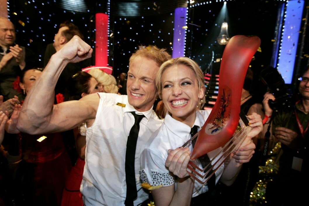 Tobias Karlsson och Tina Nordström vann Let’s dance 2008. Tobias Karlsson och Tina Nordström vinner Let's dance