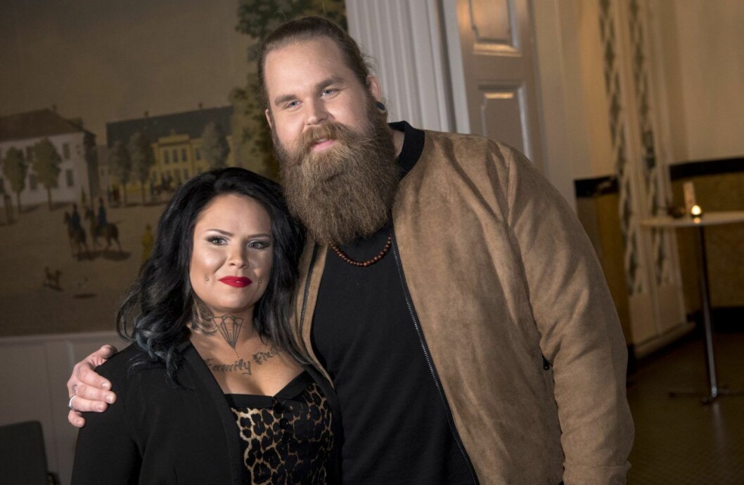 Chris har haft Bob vid sin sida i sju års tid. Chris Kläfford och flickvännen Bob Linger