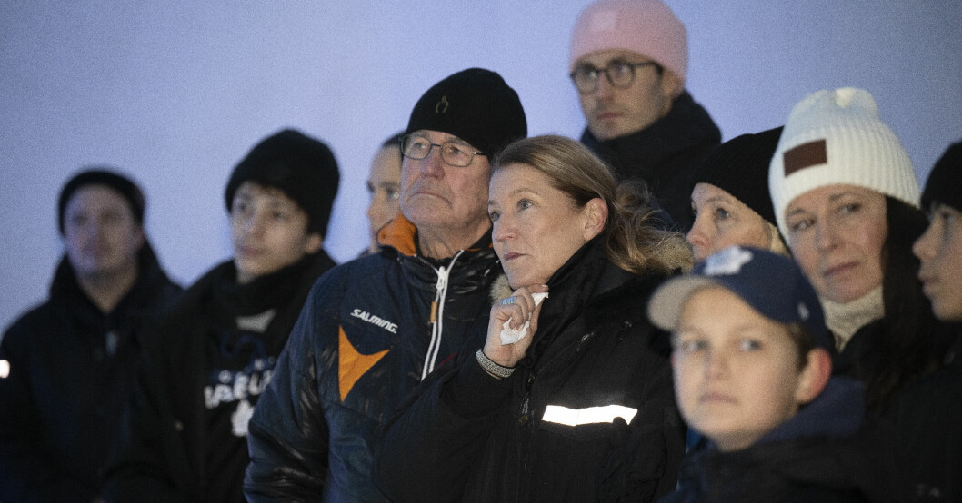 Börje Salmings fru Pia Salming vid en ceremoni på ishotellet i Jukkasjärvi då Börje Salming hedrades med en egen gata i hemstaden Kiruna. Gatan där Börjes barndomshem ligger har nu bytt namn till Börje Salmings gata. Pia Salming håller i en näsduk vid invigningsceremonin av Börje Salmings egna gata i Kiruna.