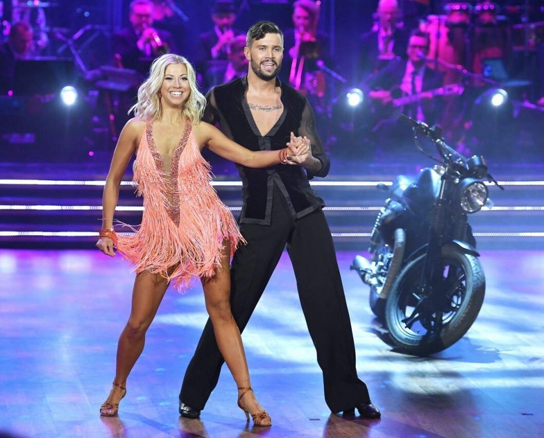 Sigrid Bernson och Robin Bengtsson i Let's dance
