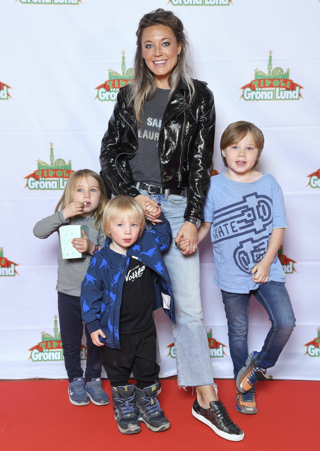 Nicole med de tre barnen Lennox, Lily och Diego. Nicole Nordin med de tre barnen Lennox, Lily och Diego.