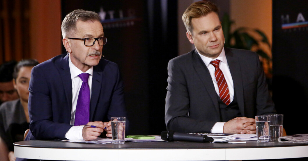 Ulf Kristofferson tillsammans med TV4-kollegan Anders Pihlblad under kanalens partiledardebatter 2016.