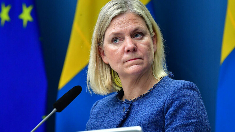 <strong>Sveriges nya statsminister Magdalena Andersson (S)</strong> <strong>meddelar att nya restriktioner införs i morgon.</strong> Magdalena Andersson, statsminister