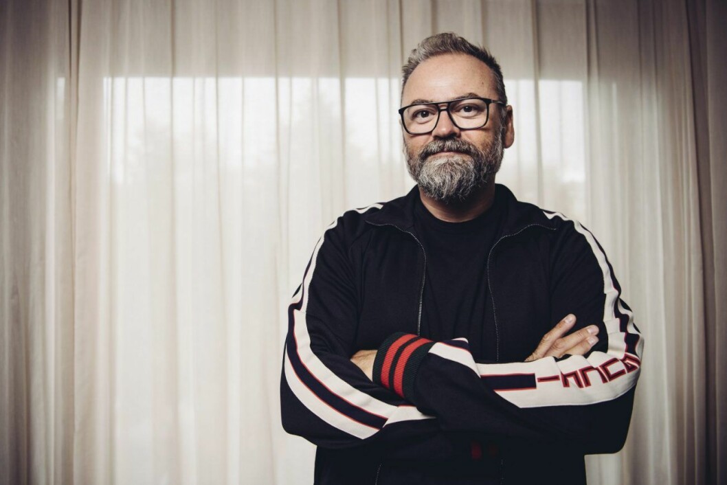 Adam Alsing såg fram emot att bli farfar i vår. Adam Alsing såg fram emot att bli farfar i vår.