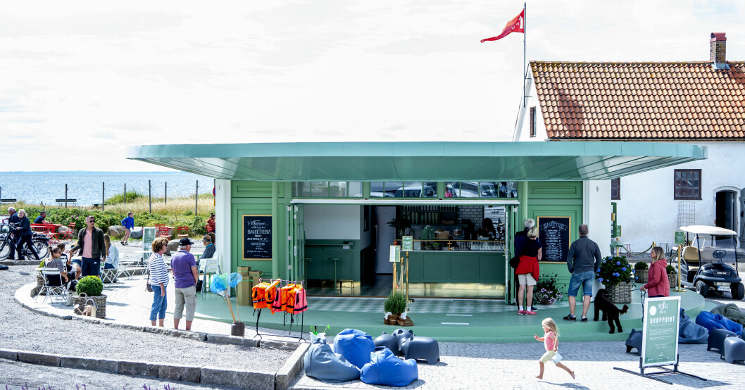 Emma Zetterberg och Henrik Zetterberg driver en baguetteria i Mölle hamn. Baguetteria