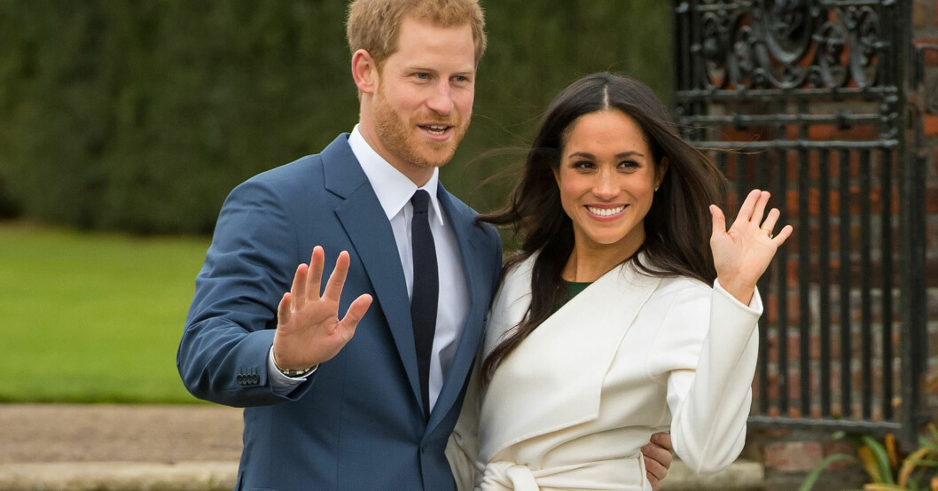 Prins Harry och hertiginnan Meghan kommer till London för att fira drottning Elizabeth. Prins Harry och hertiginnan Meghan