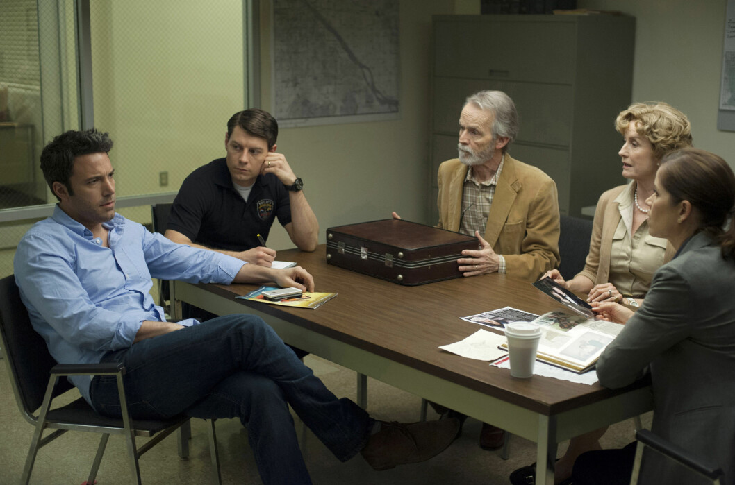 Lisa Banes spelade ”Marybeth Elliott” mot Ben Affleck i filmen <span class=" italic" data-lab-italic_desktop="italic">”Gone Girl”</span> från 2014. Scen från filmen Gone Girl från 2014.