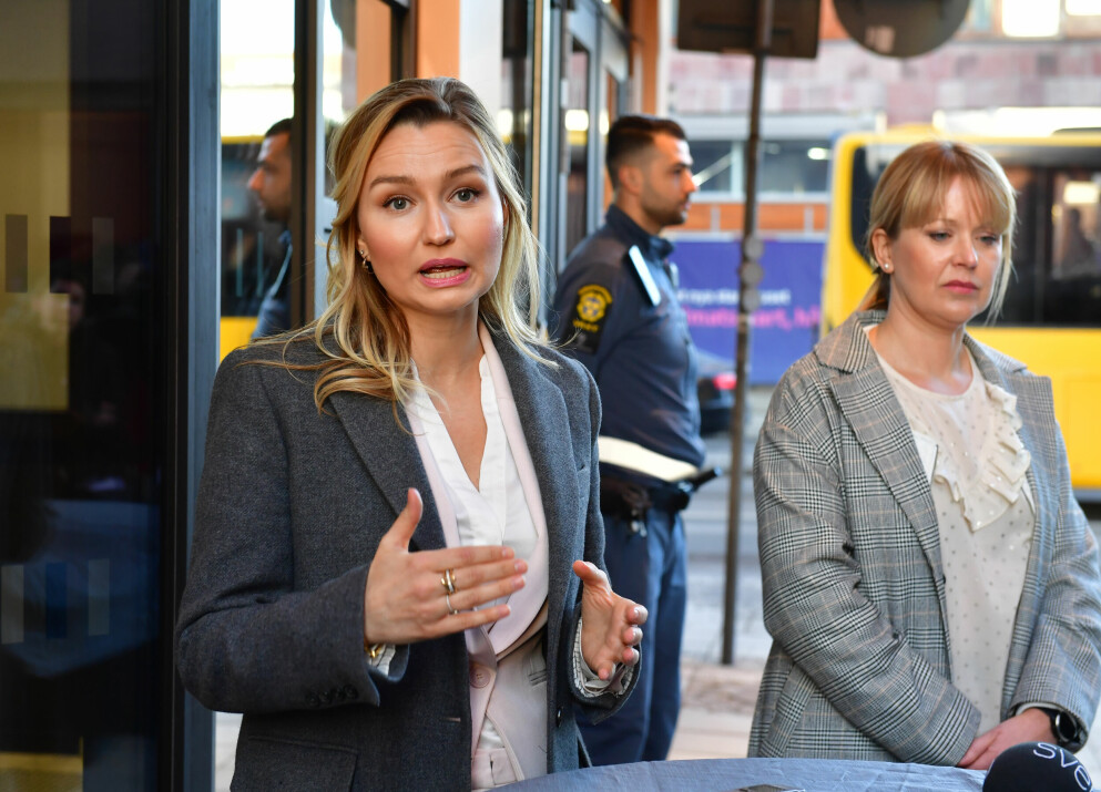 Ebba Busch blev förtalsanmäld för ett Facebook-inlägg om Esbjörn Bolins juridiska ombud. Partiledaren erkände brott. Hon ska enligt uppgifter betalat omkring 100 000 kronor för inlägget.