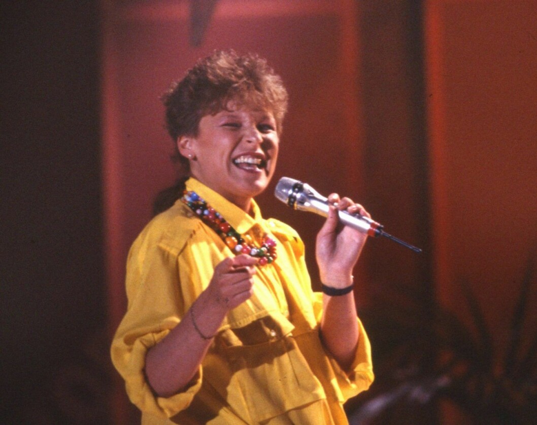 1987 sjöng Lotta Engberg Fyra bugg och en Coca cola i Melodifestivalen. 1987 sjöng Lotta Engberg Fyra bugg och en Coca cola i Melodifestivalen.