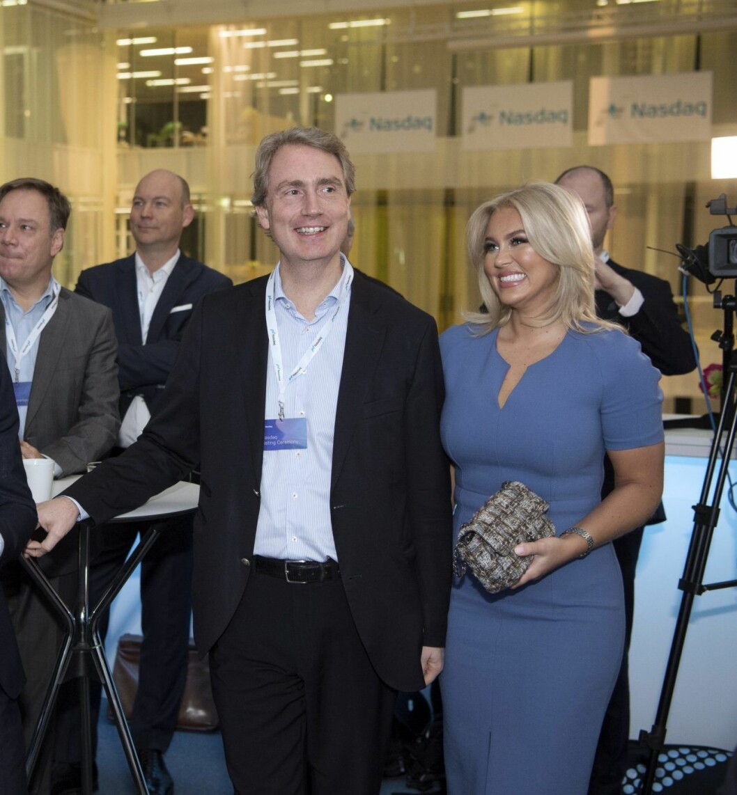 Isabella Löwengrip var på plats när hennes pojkvän fastighets-miljardären Erik Selins och kompanjonen Jacob Karlssons bostadsbolag K-Fastigheter introducerades på Nasdaq–börsen