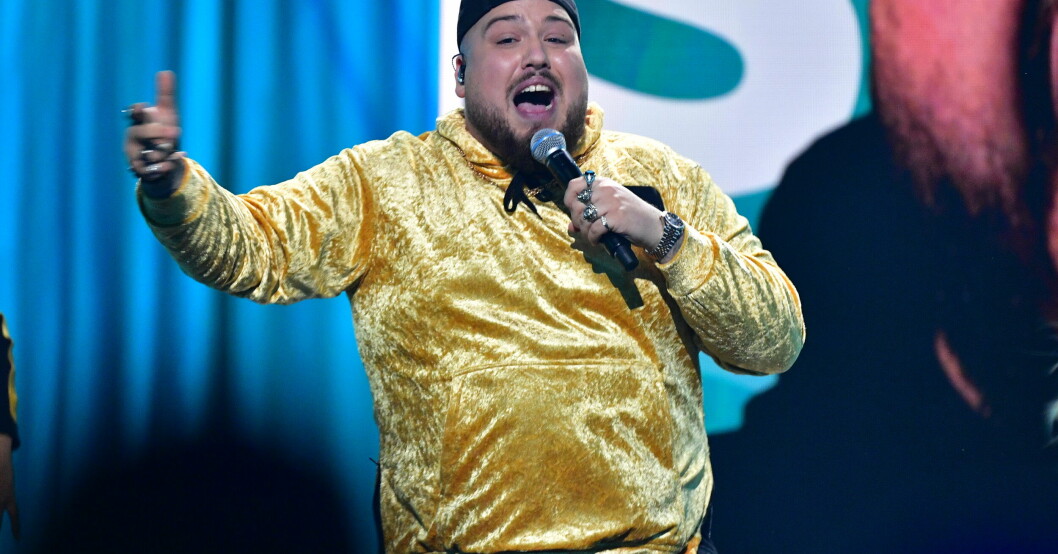 Anis Don Demina framför sitt bidrag under Melodifestivalens final 2020 i Friends arena. Anis Don Demina