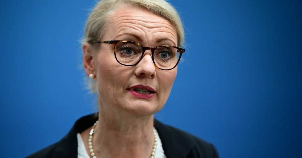 Karin Tegmark Wisell är generaldirektör för Folkhälsomyndigheten. Hon är därmed myndighetschef och leder verksamheten. Karin Tegmark Wisell är generaldirektör för Folkhälsomyndigheten. Hon är därmed myndighetschef och leder verksamheten.