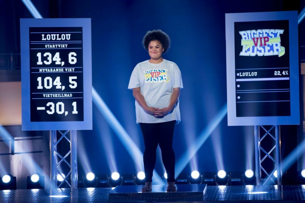 2017 gick Loulou Lamotte ner över 30 kilo när hon var en av deltagarna i Biggest loser VIP. Loulou Lamotte står på vågen i Biggest loser VIP 2017