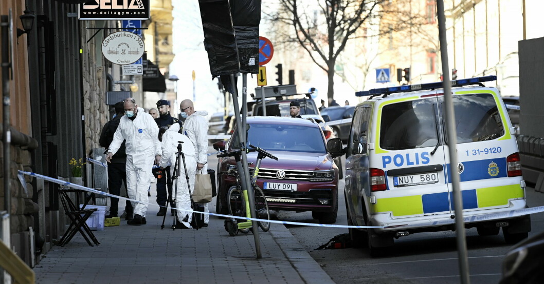 Kriminaltekniker på plats efter det omtalade mordet inne på gymmet i Vasastan. Kriminaltekniker på plats efter det omtalade mordet inne på gymmet i Vasastan.