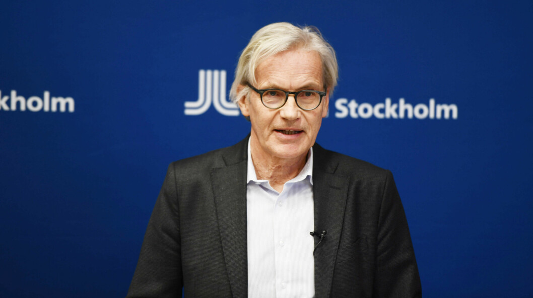 <strong>Chefsläkaren varnar för att vården är hårt belastad.</strong> Region Stockholms chefsläkare Johan Bratt.