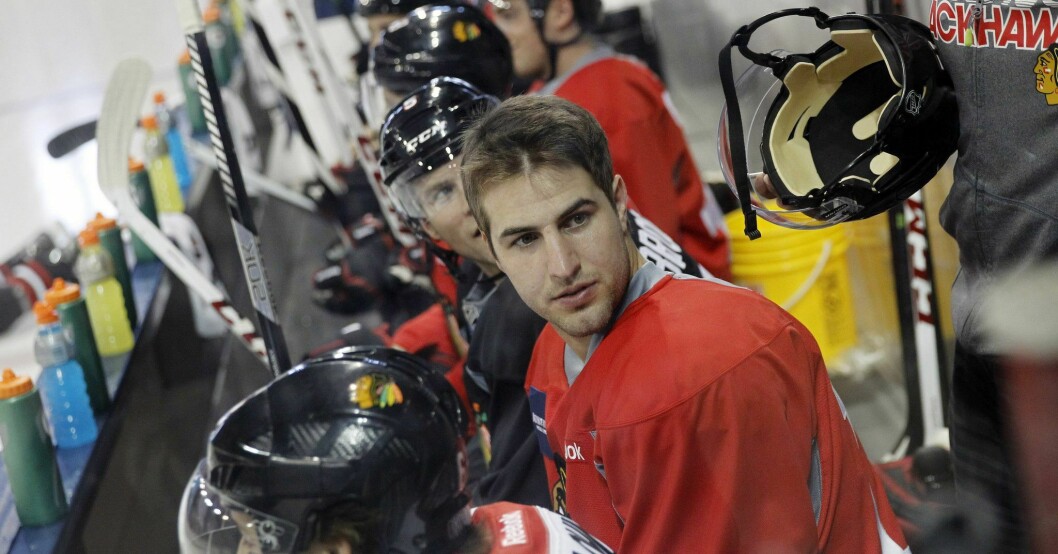 Kyle Beach draftades av Chicago Blackhawks 2008. Han var 20 år gammal när Brad Aldrich förgrep sig på honom sexuellt. Kyle Beach