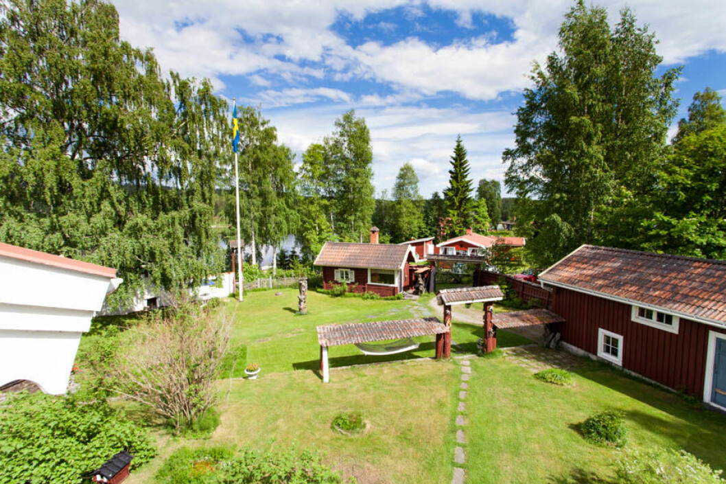Via: <a href="http://bovision.se/Beskrivning/131130111/BOLLN%C3%84S/Orbaden/Persv%C3%A4gen-9" target="_blank">Bovision</a> SFD24F39C3A35754B6A841A40B63DAD7B12_920x