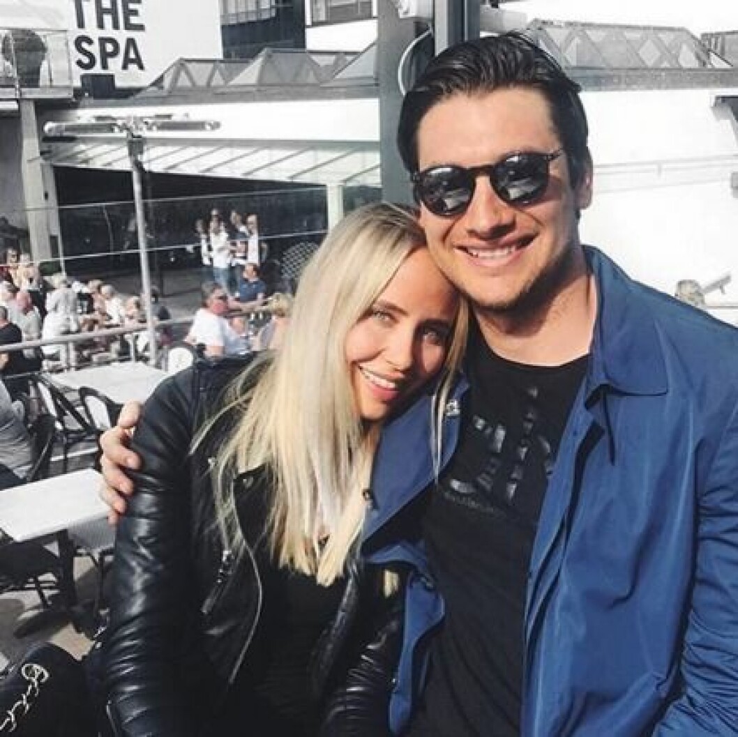 Alexander Pärleros och Ida Warg. <em><strong>FOTO: Corlin Eyewear</strong></em> Alexander Pärleros och Ida Warg bär solglasögon