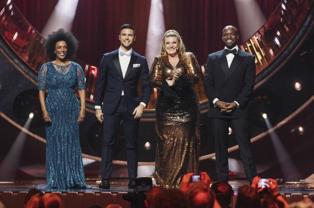 Eric Saade under Melodifestivalen 2019. Eric Saade står på Melodifestivalens scen 2019