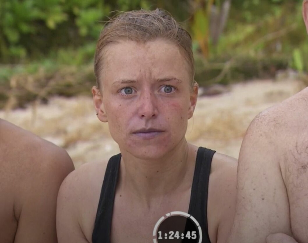 Deltagaren Clara Henry var helt blå runt munnen efter tävlingen. Foto: TV4 Clara Henry