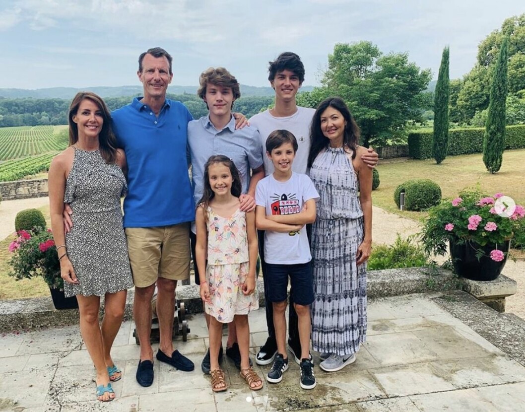 Prins Joachim och hans familj dagen innan händelsen. FOTO: TT