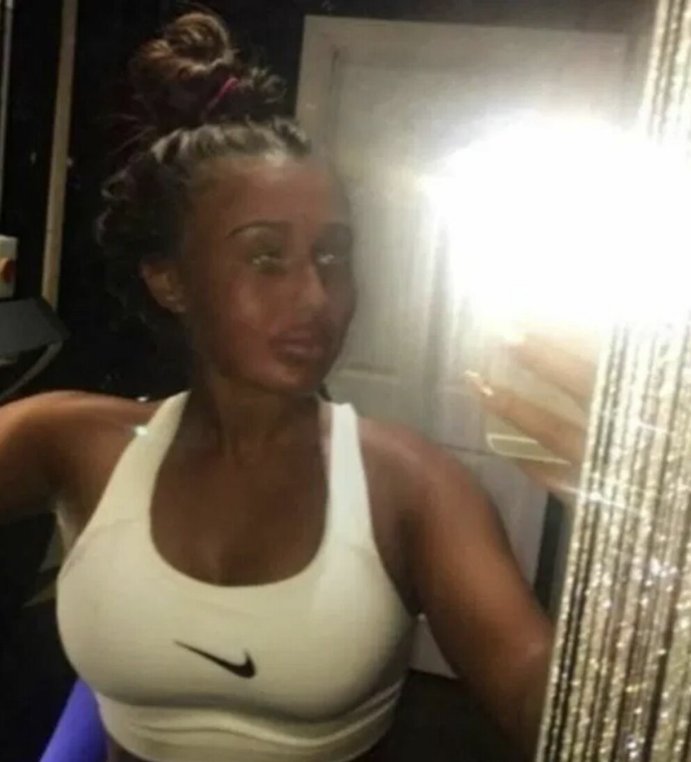 Lauren Nicole Thompson började sola solarium i ung ålder. Lauren Nicole Thompson