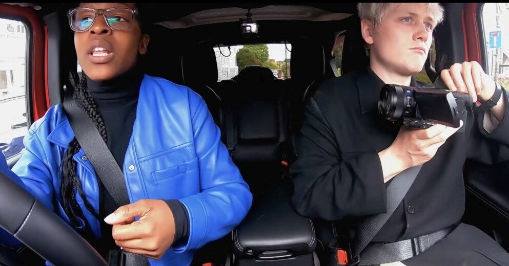 Mario kontaktade MTV-programmet "Catfish UK” som tog det på allra största allvar. De skickliga utredarna Oobah Butler och Julie Adenuga satte genast igång med att försöka lokalisera ”Hannah” Julie Adenuga och Oobah Butler