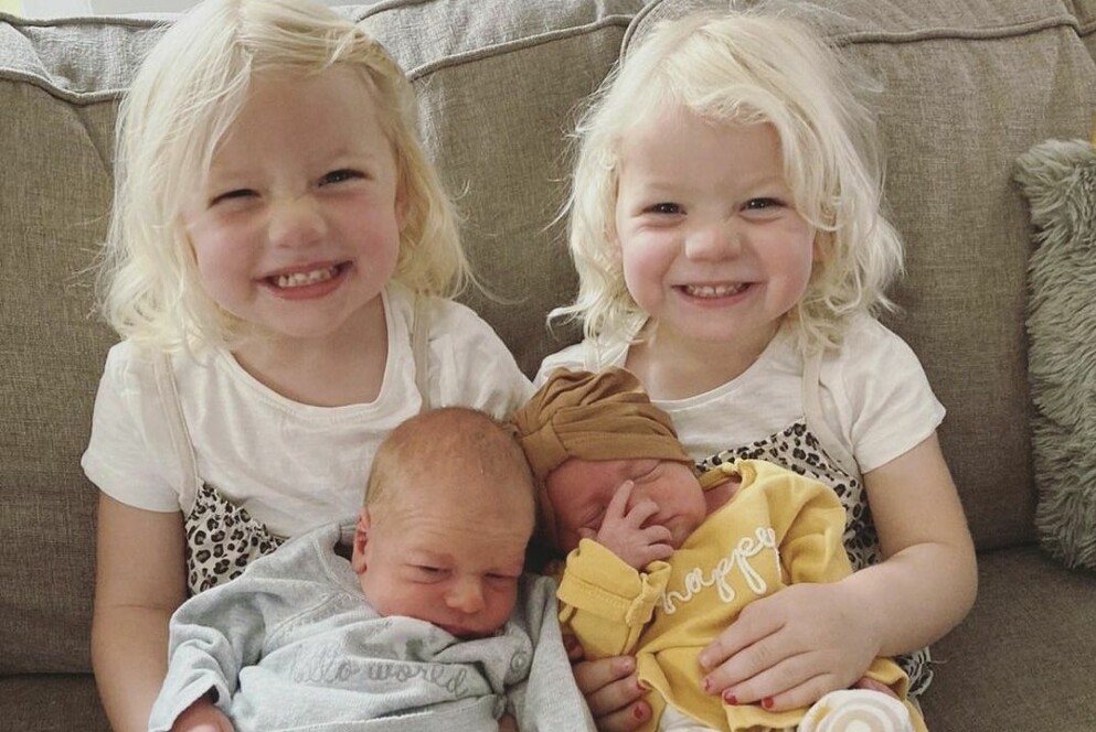 <span class=" italic" data-lab-italic_desktop="italic">De båda tvillingparen, Olivia och Ivy samt Cody och Hazel. Foto: privat</span>