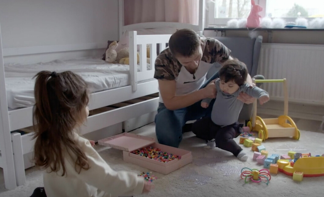 Familjen har inte byggt upp en buffert till sina två små döttrar.