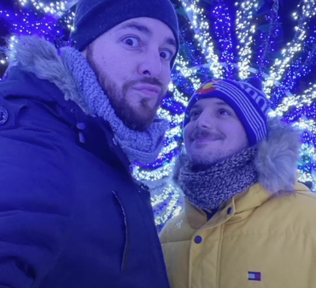 Ried Alexander bor nu hemma hos sina föräldrar. Han återhämtar sig efter operationen som gick bra.