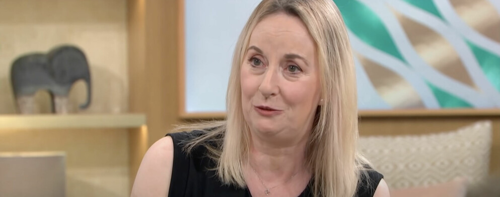 <strong>Tvillingarnas mamma Christina Simpson är skeptisk till ingreppen och deras effekter på hälsan.</strong> Tvillingarnas mamma Christina Simpson.