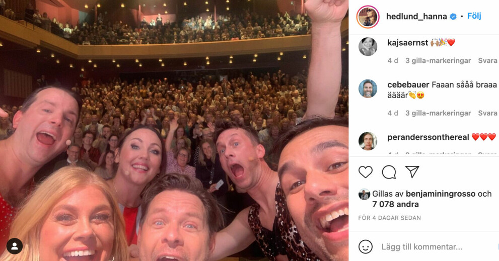 Hela "Hybris-gänget" tar en selfie med publiken på plats! PERNILLA WAHLGREN HAR FÅTT HYBRIS