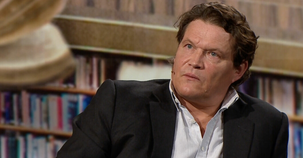 <span class=" italic" data-lab-italic_desktop="italic">Per Morberg öppnade upp om relationen med hustrun Inese när han gästade Malou efter tio. Foto: TV4</span>