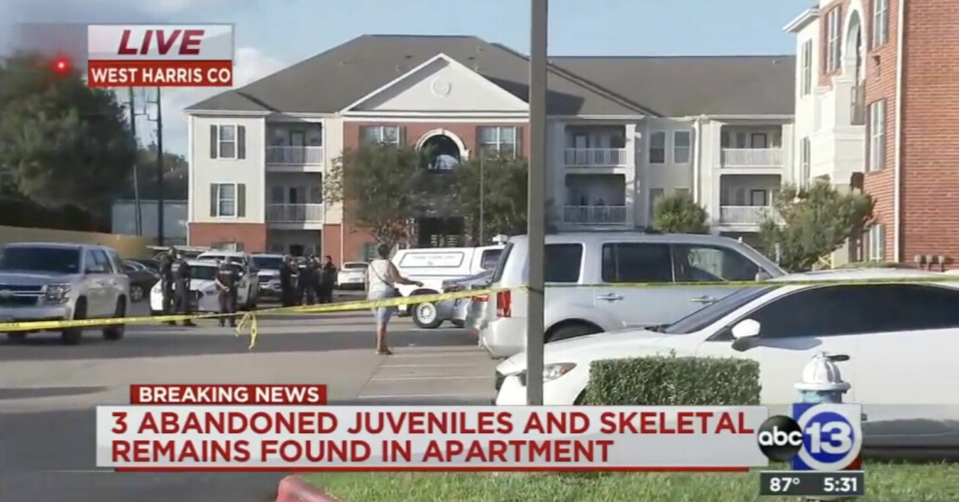 I en lägenhet i Harris County, Texas, hittades tre övergivna barn och människorester av en kropp. ”Förkrossande”, skriver polisen Ed Gonzalez på Twitter. Lägenhetskomplexet i Houston