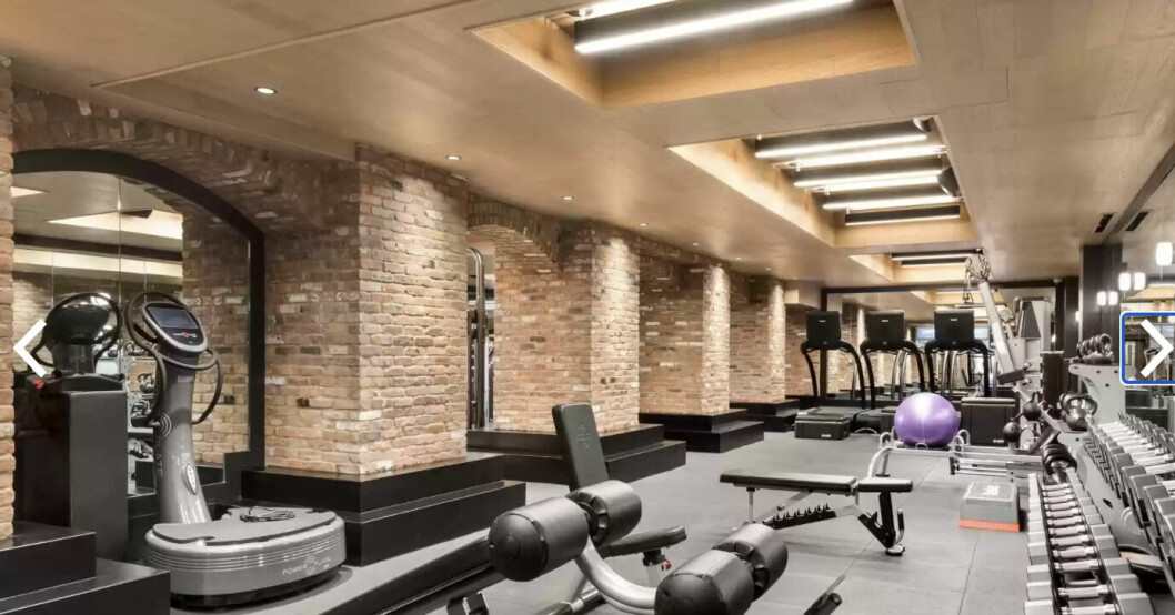 Lewis Hamilton har även tillgång till ett gym. Eftersom han aldrig flyttat in i våningen så är det oklart om han någonsin lyft hantlarna. Lewis Hamilton Gym