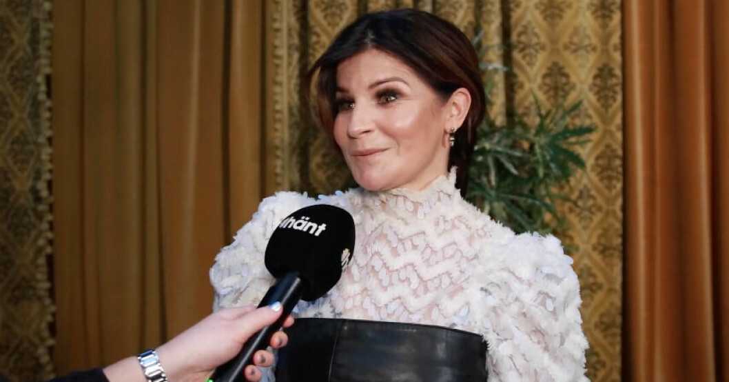 Carola berättade för Hänt om hur det kom sig att hon tackade ja till Stjärnorna på slottet. CAROLA HÄGGKVIST