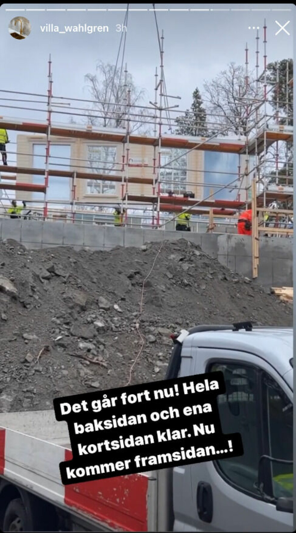 Nu är husväggarna snart på plats! PERNILLA WAHLGREN