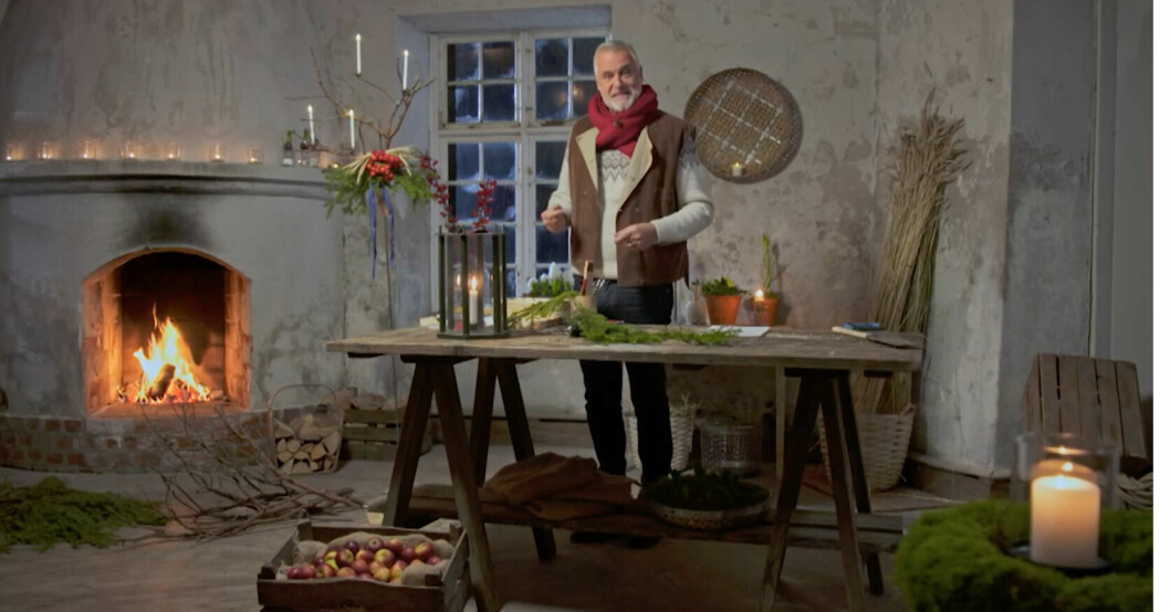 Ernst i Carl Jans hus. JUL MED ERNST