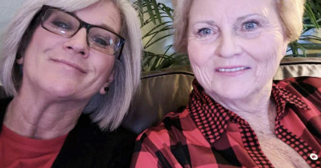 Kathryn Jones säger att det känns som att hon förlorat en dotter och även sina barnbarn. Hon är också orolig för hur det nya beskedet ska påverka relationen till Tina Ennis. Tina Ennis och Kathryn Jones