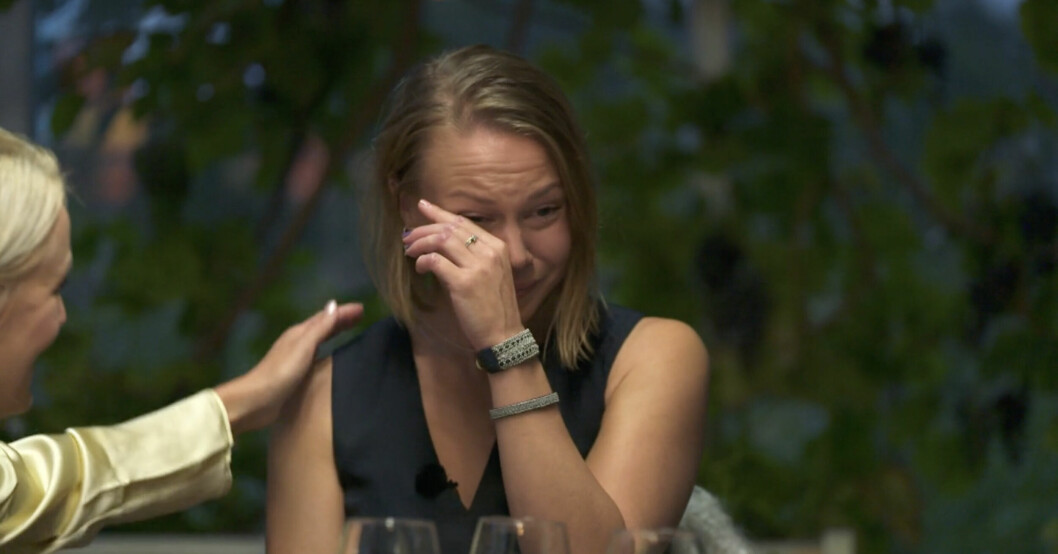 Emma Wikén berättar i programmet Superstars att hon lägger ned karriären. ”Det har varit otroligt tufft”, säger hon. Emma Wikén