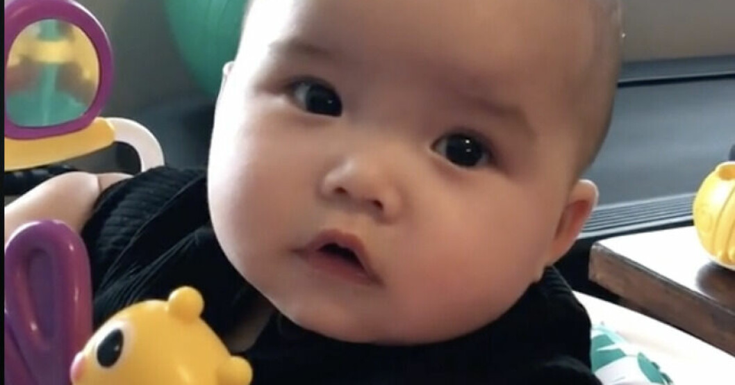 Kelly berättar på Tiktok att en läkare tyckte att hennes dotter skulle gå på diet och gå ner i vikt. Kellys bebis