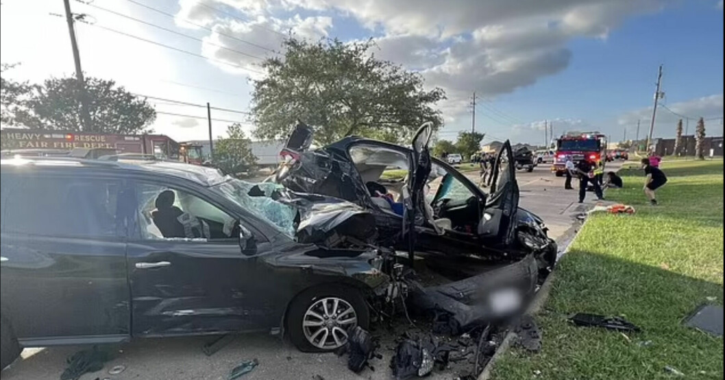 Bilder från kraschen som tog Pedrie Wannenburgs liv. Kraschen i Houston