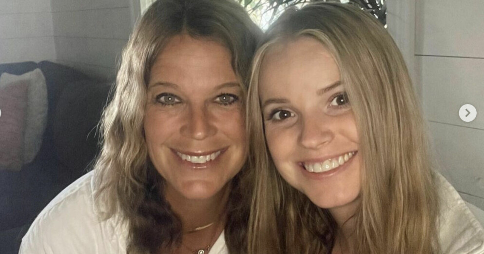 Chalise Smith, 50, är gravid med dottern Kaitlyn Munoz barn. Chalise Smith och Kaitlyn Munoz