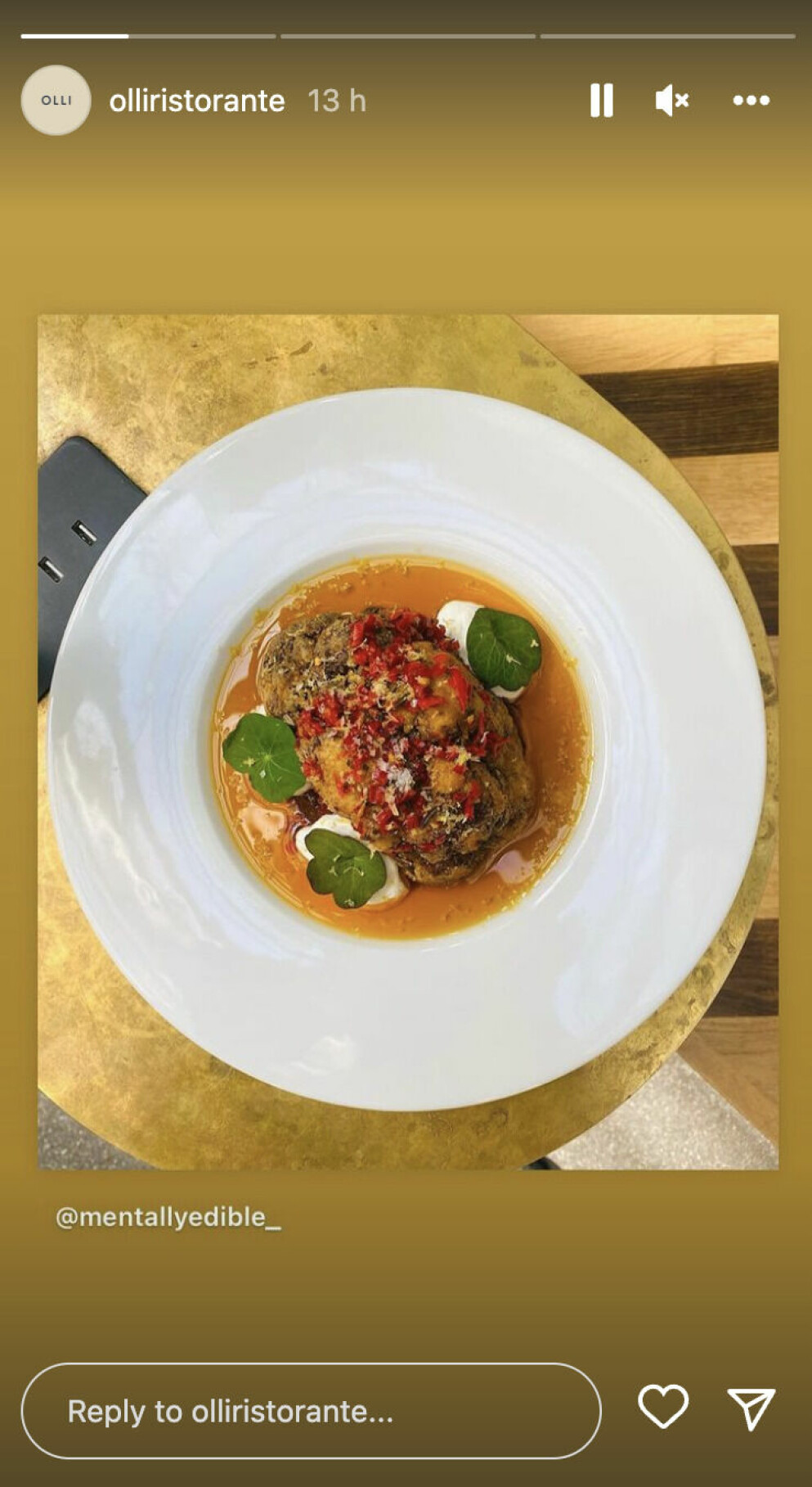 Restaurang Olli visar upp en bild på deras maträtter. Italienska restaurangen Olli