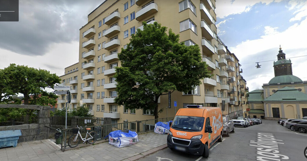 I den här fastigheten på Kungsholmen, några minuters promenadavstånd från centralstationen, bor Armand Duplantis och Desiré Inglander.