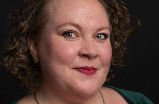 Marit har jobbat över 20 år i Trondheims kulturliv. Innan sjukdomen var hon dirigent för fyra körer samtidigt. Marit har jobbat över 20 år i Trondheims kulturliv. Innan sjukdomen var hon dirigent för fyra körer samtidigt.