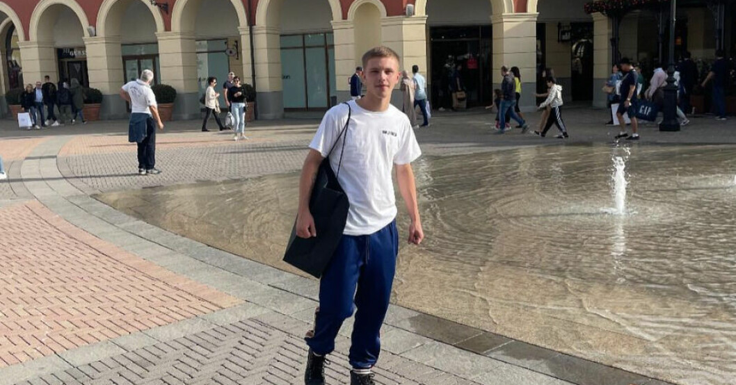 Tristan Hedman Graaf på ett torg i nya hemstaden Monza. En stad som annars mest är känd för sportälskare för sin F1-racerbana. Tristan Hedman Graaf på ett torg i nya hemstaden Monza. En stad som annars mest är känd för sportälskare för sin F1-racerbana.