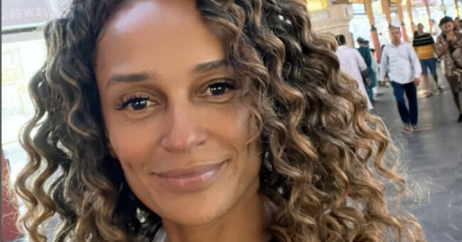 Så sent som under onsdagen kunde man höra Isabel dos Santos tala ut i angolsk radio. Många av hennes 395 000 följare på Instagram gillade inlägget där hon länkade segmentet. Så sent som under onsdagen kunde man höra Isabel dos Santos tala ut i angolsk radio. Många av hennes 395 000 följare på Instagram gillade inlägget där hon länkade segmentet.